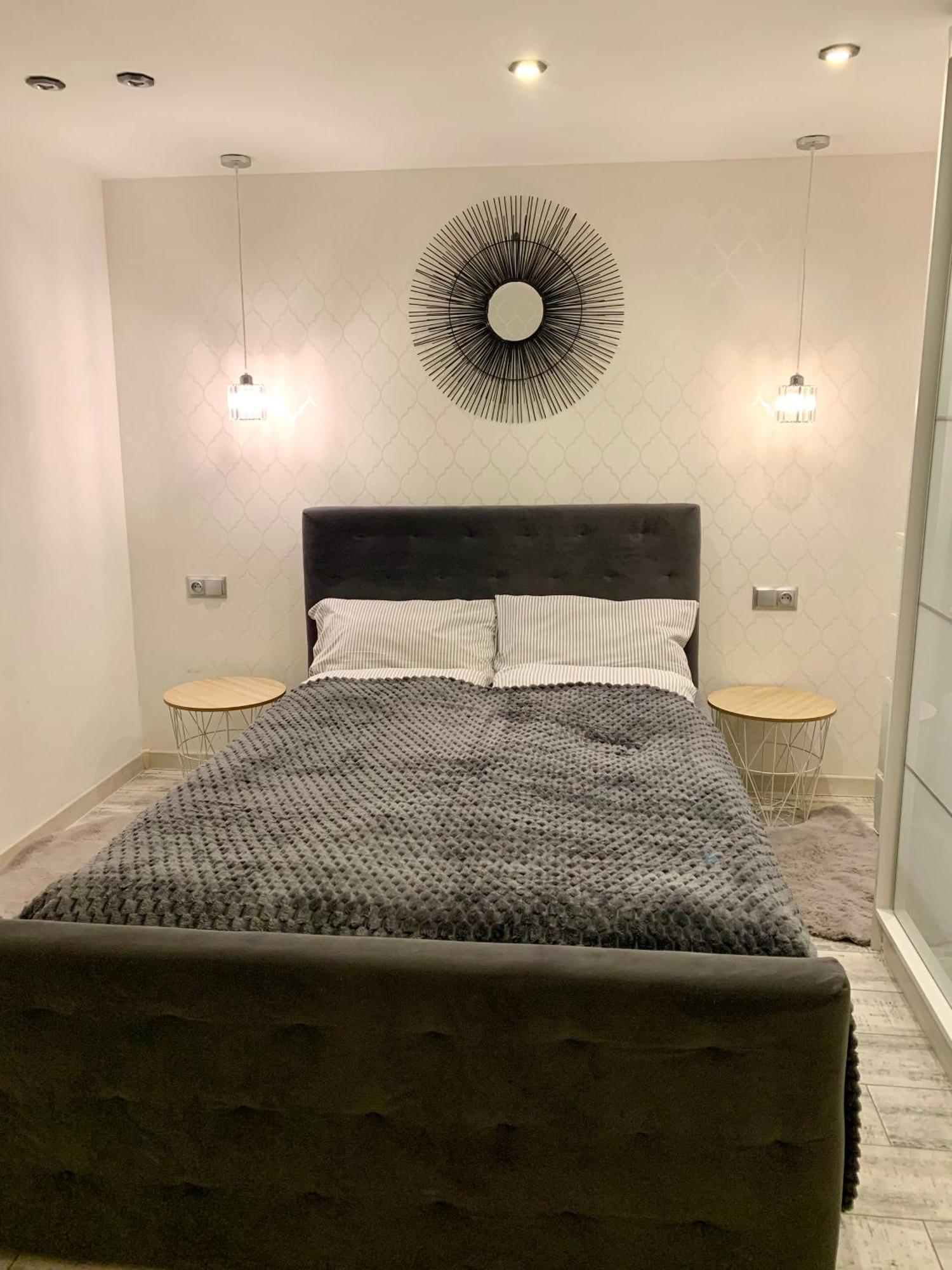Uroczy Apartament Z Patio Szczecin Buitenkant foto