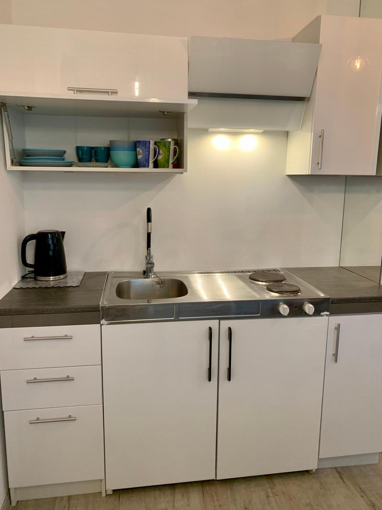 Uroczy Apartament Z Patio Szczecin Buitenkant foto